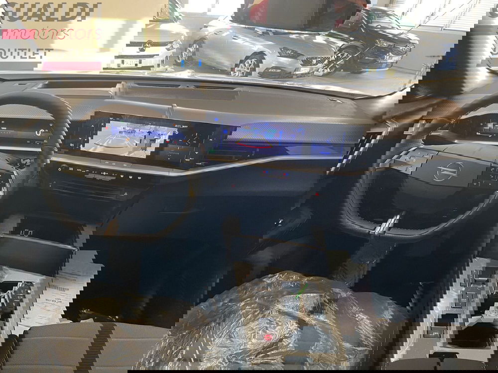 Opel Grandland nuova a Modena (16)