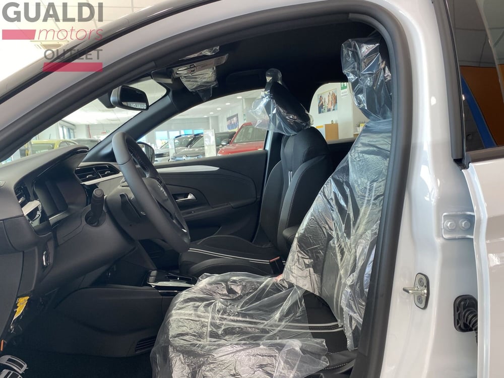 Opel Corsa nuova a Modena (11)