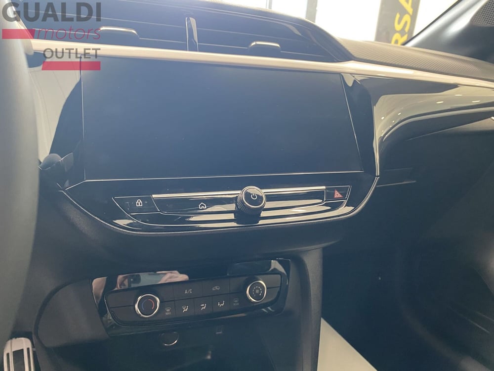 Opel Corsa nuova a Modena (8)