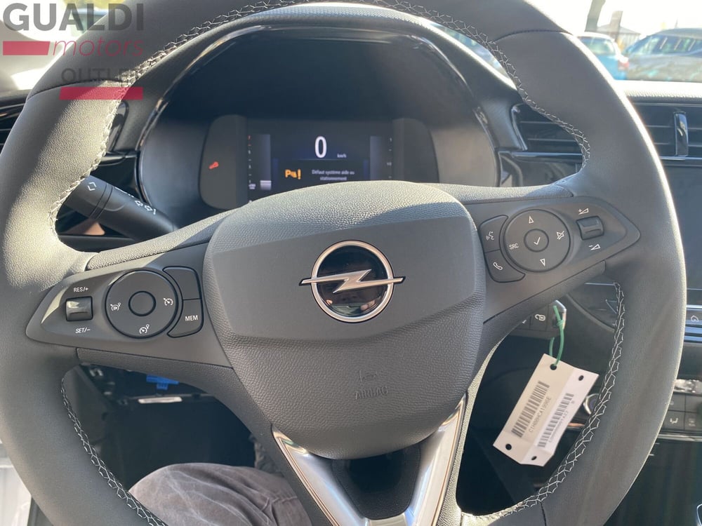 Opel Corsa nuova a Modena (8)