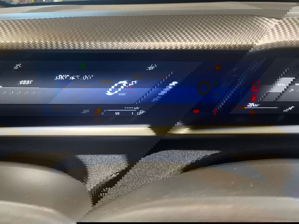 Opel Grandland nuova a Salerno (12)