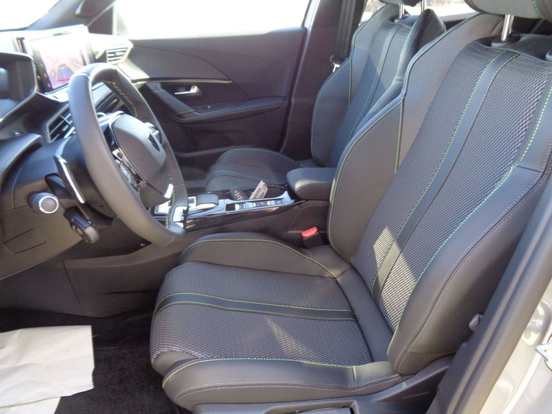 Peugeot 2008 nuova a Belluno (10)