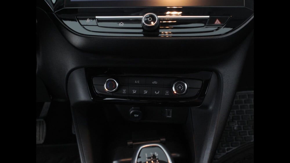 Opel Corsa usata a Palermo (14)