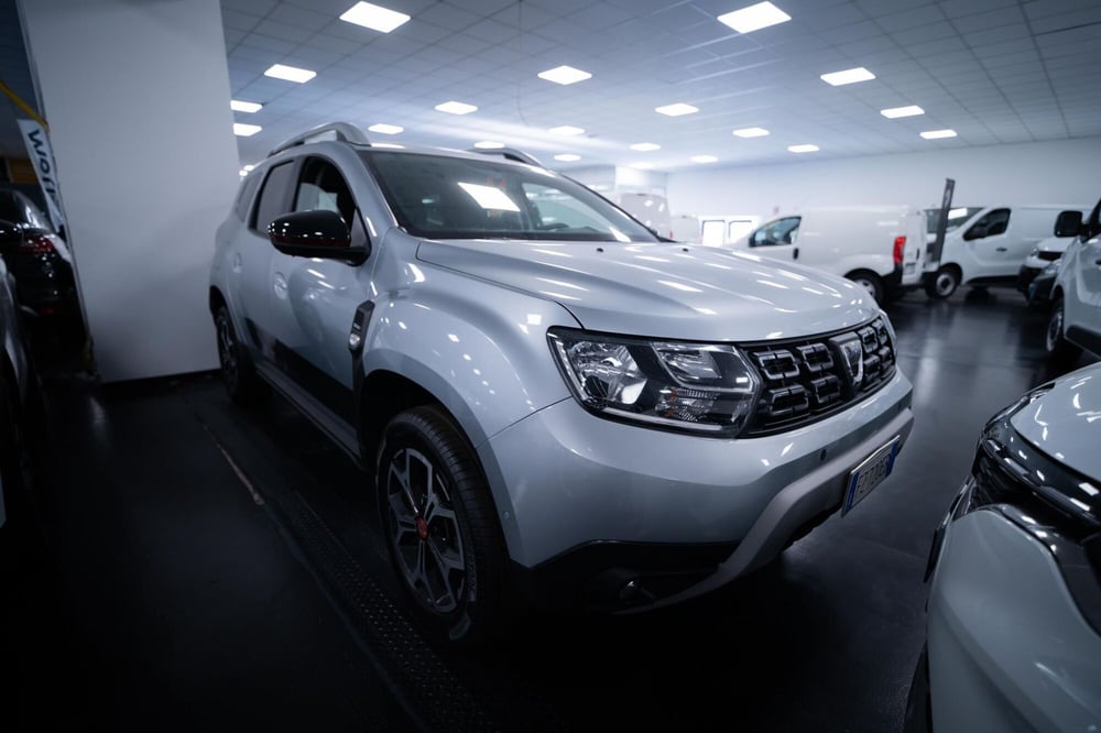 Dacia Duster usata a Torino (17)