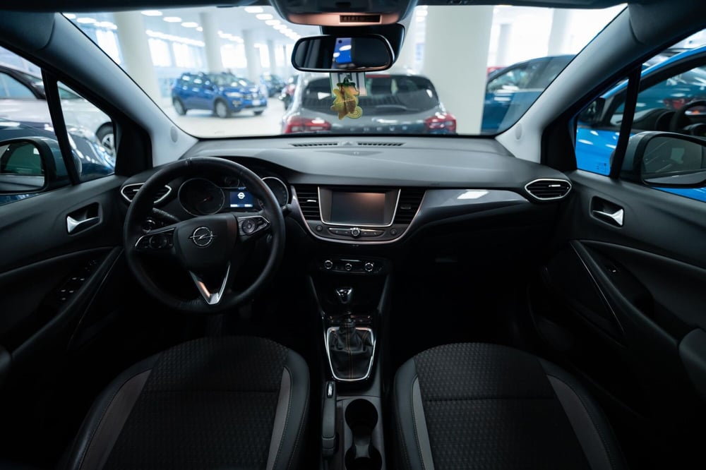 Opel Crossland X usata a Torino (8)