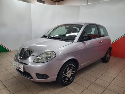 Lancia Ypsilon 1.2 69 CV Platino del 2011 usata a Terranuova Bracciolini