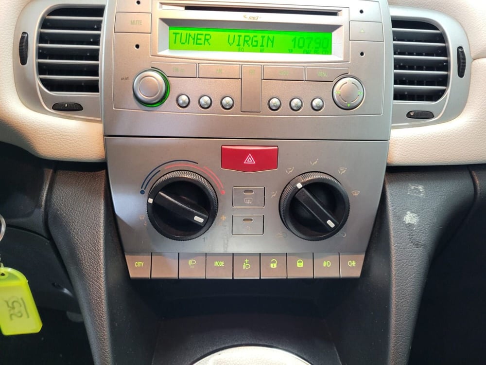 Lancia Ypsilon usata a Arezzo (12)