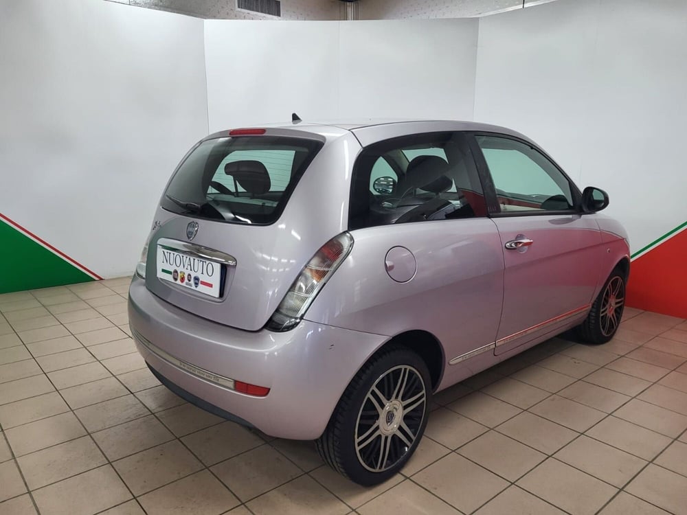 Lancia Ypsilon usata a Arezzo (3)