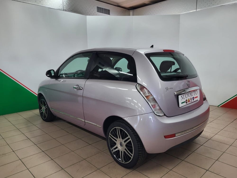 Lancia Ypsilon usata a Arezzo (4)