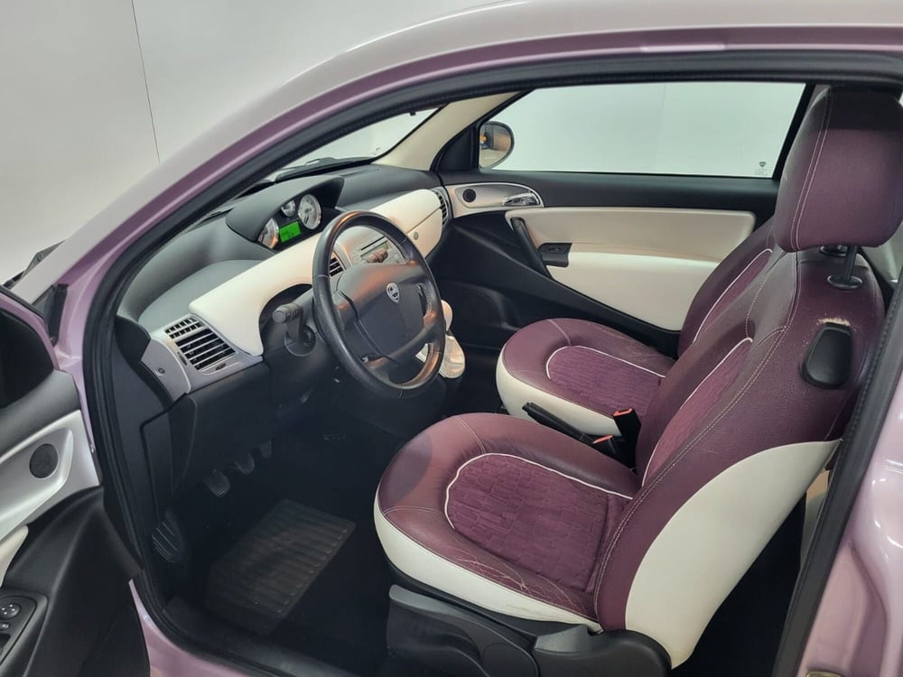 Lancia Ypsilon usata a Arezzo (5)