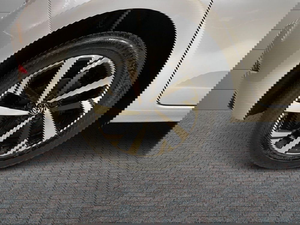 Volkswagen Polo nuova a Prato (6)