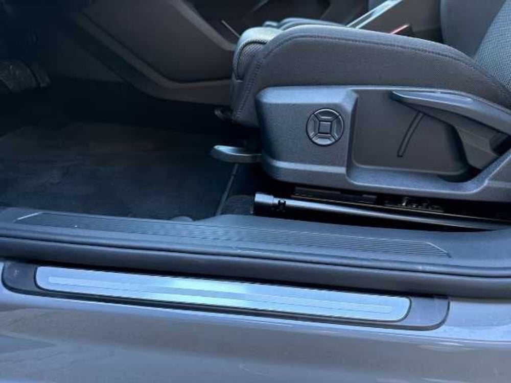 Audi Q4 Sportback nuova a Prato (15)