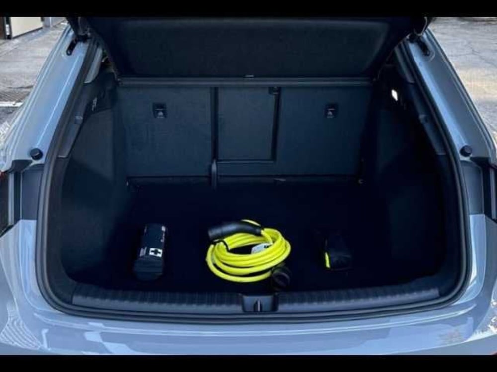 Audi Q4 Sportback nuova a Prato (19)