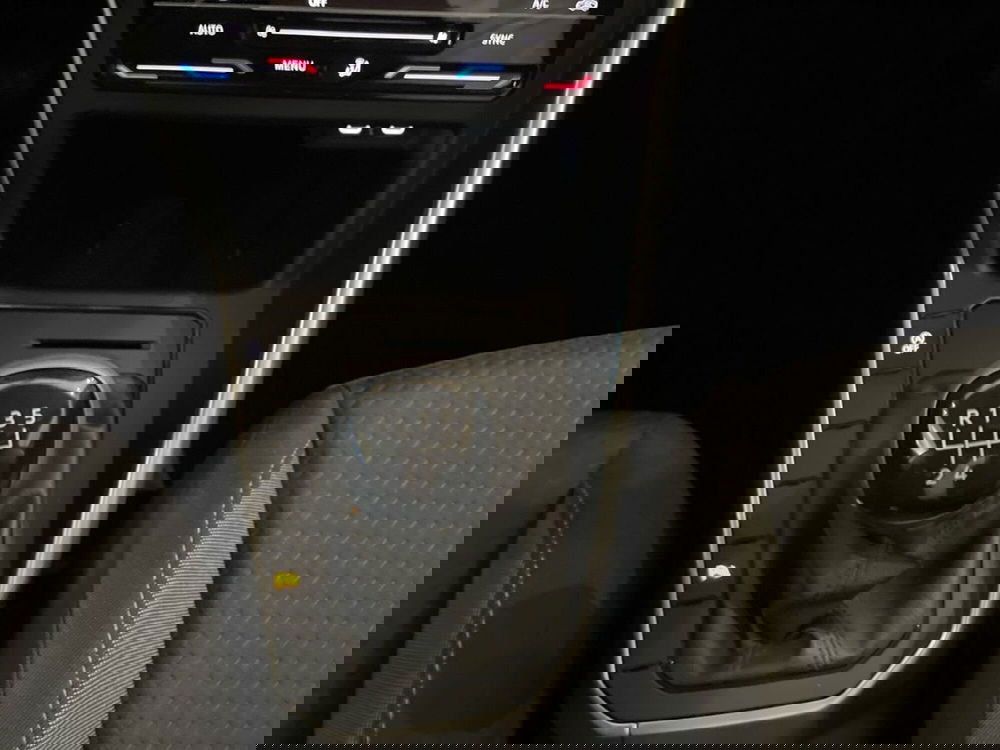 Volkswagen Polo nuova a Prato (19)