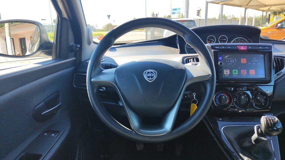 Lancia Ypsilon usata a Firenze (15)
