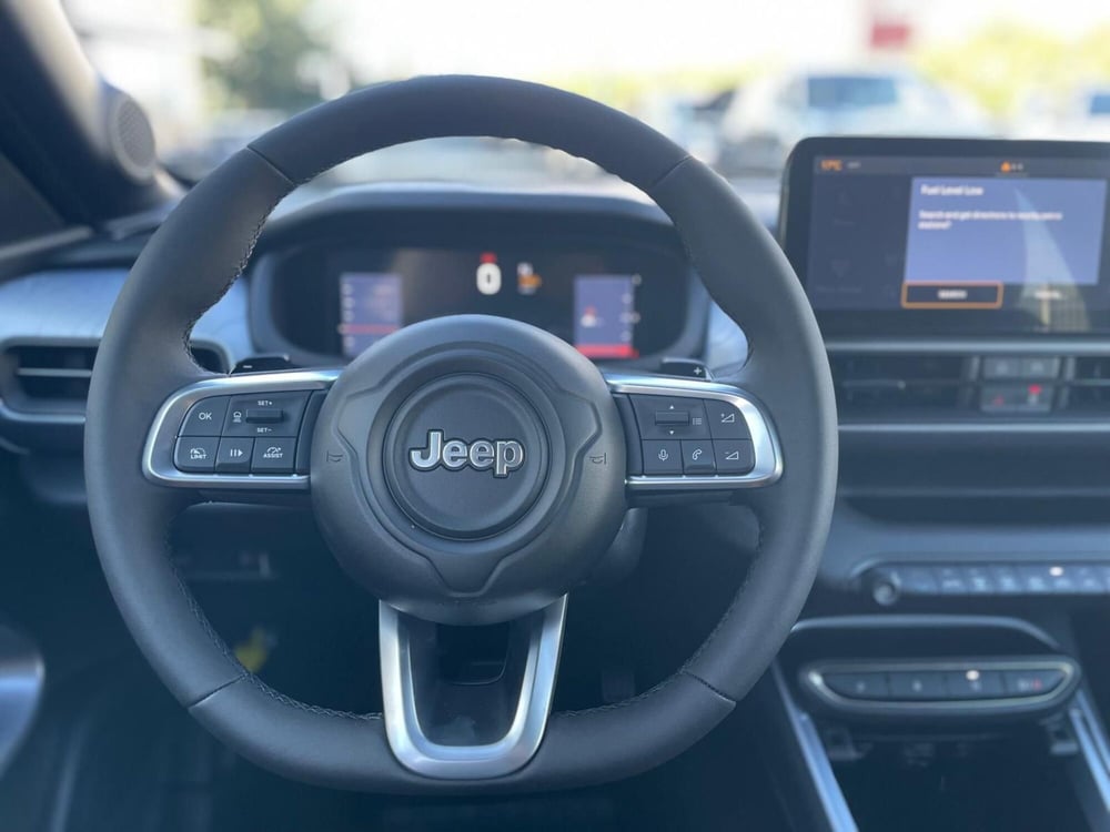Jeep Avenger nuova a Ancona (13)