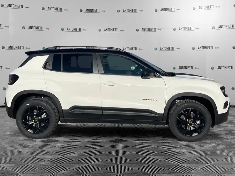 Jeep Avenger nuova a Ancona (4)