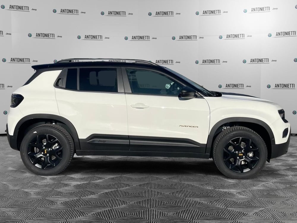 Jeep Avenger nuova a Ancona (4)