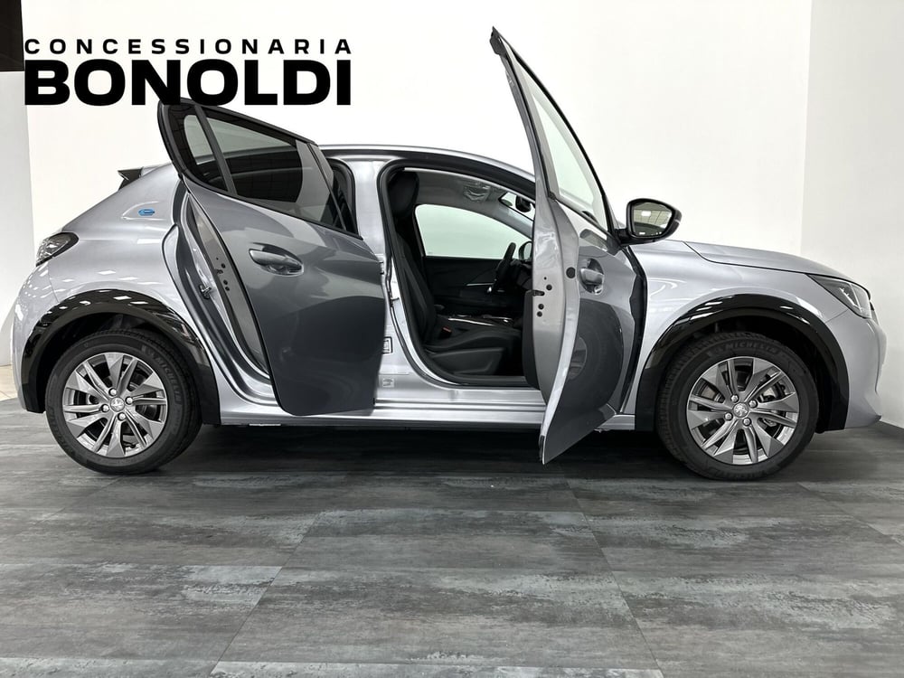 Peugeot 208 nuova a Brescia (11)