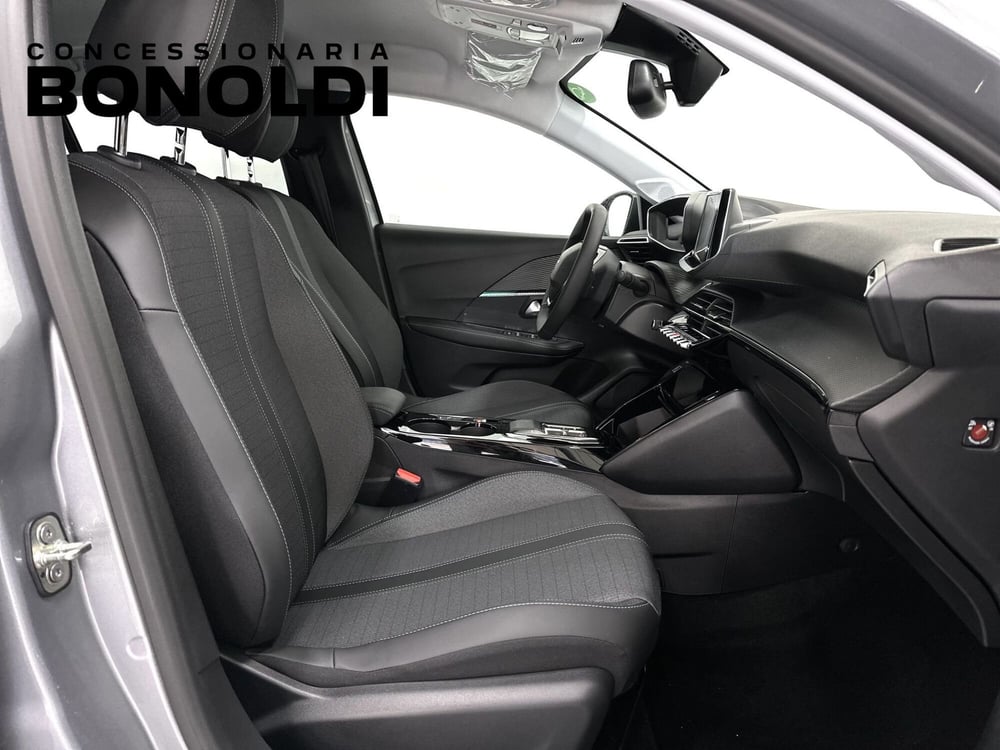 Peugeot 208 nuova a Brescia (13)