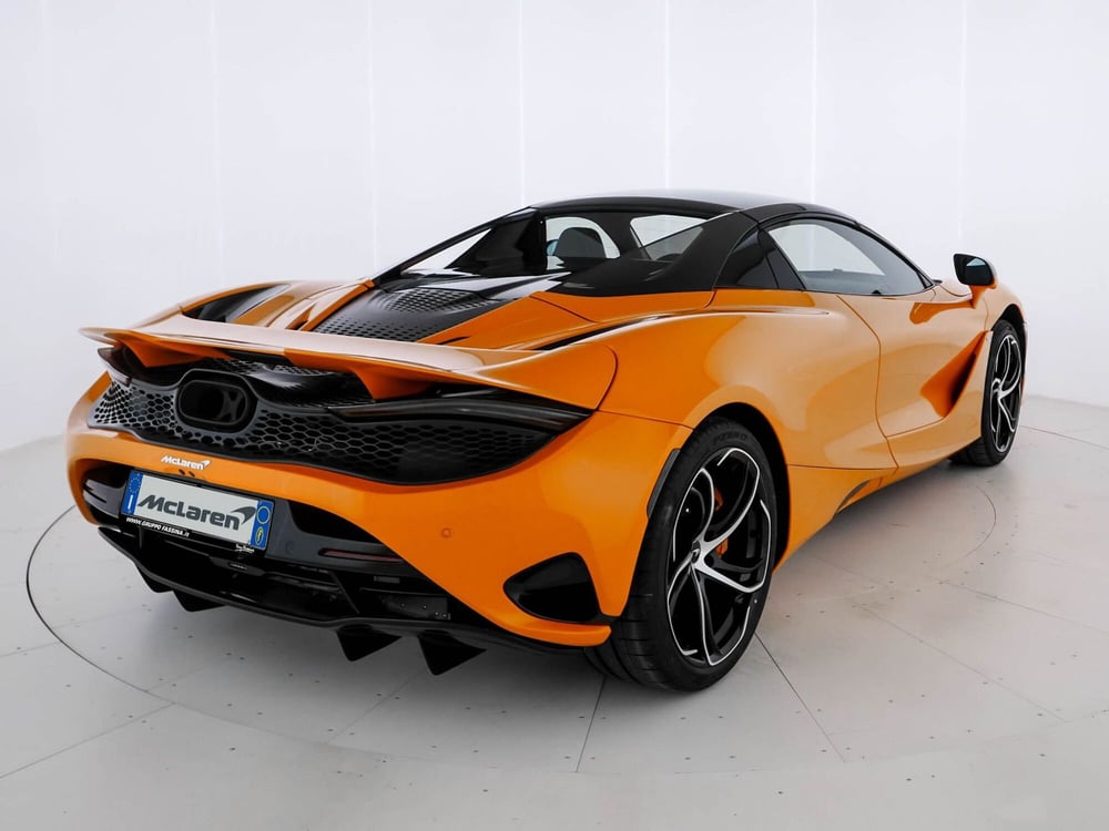 McLaren 750S Cabrio usata a Milano (5)