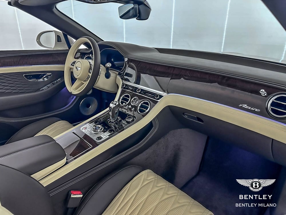 Bentley Continental GTC nuova a Milano (12)