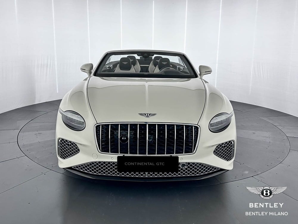 Bentley Continental GTC nuova a Milano (3)