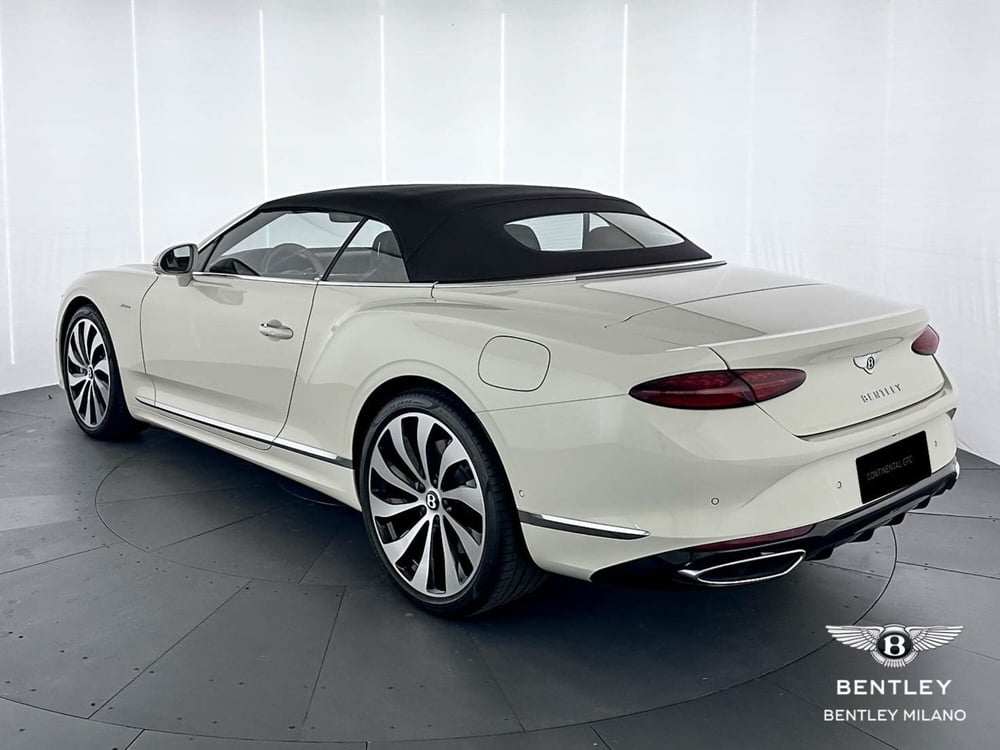 Bentley Continental GTC nuova a Milano (5)