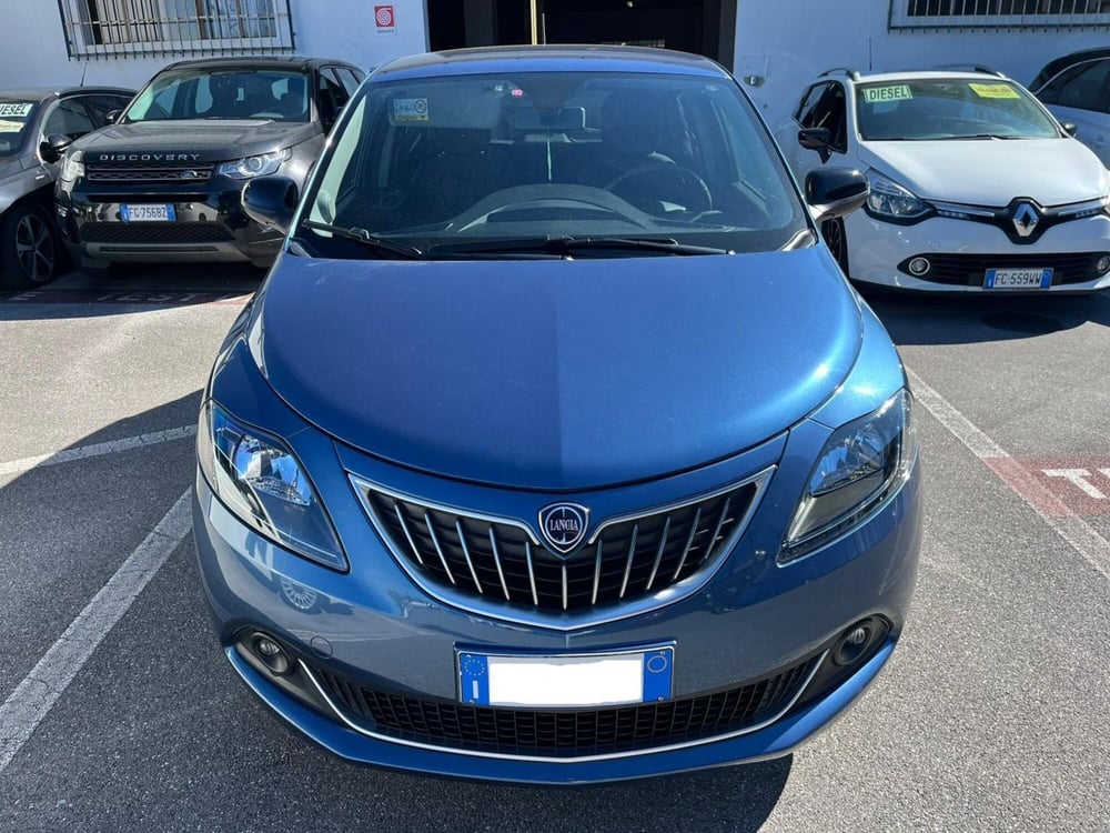 Lancia Ypsilon usata a Lucca (2)