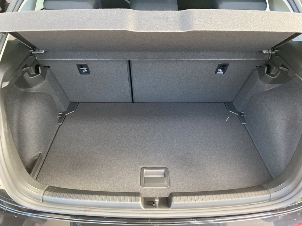 Volkswagen Polo nuova a Lodi (9)