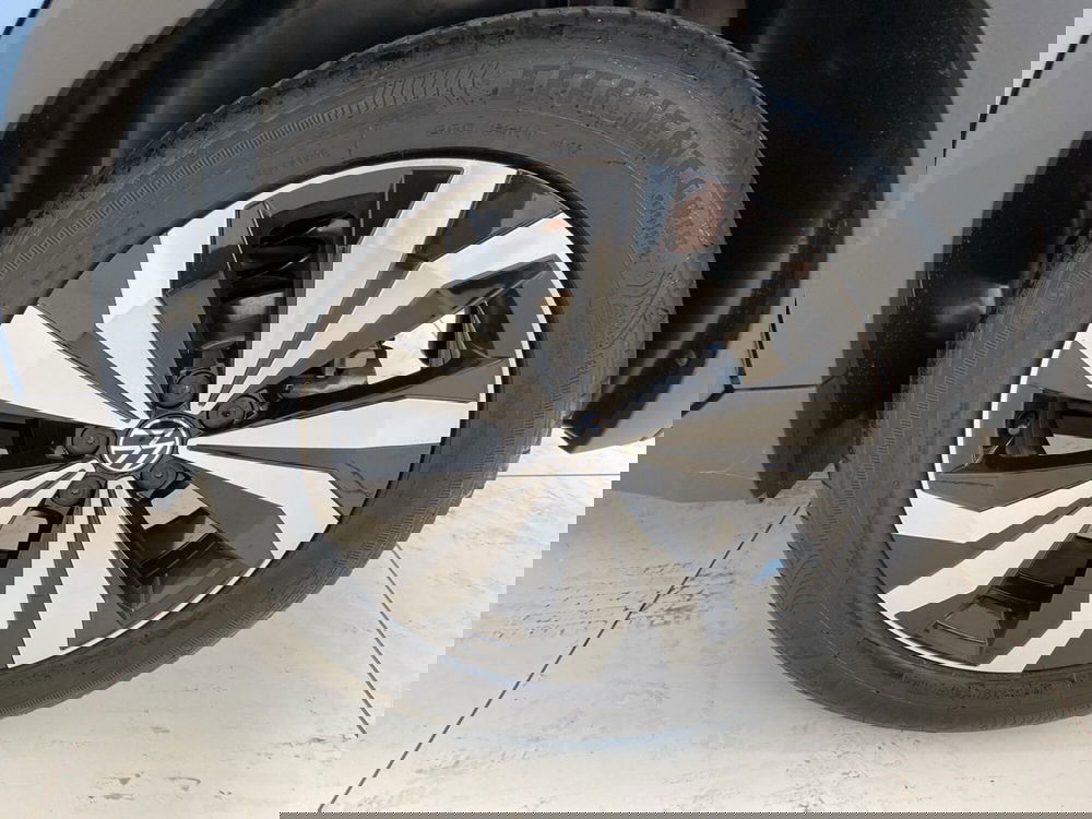 Volkswagen T-Cross nuova a Lodi (10)