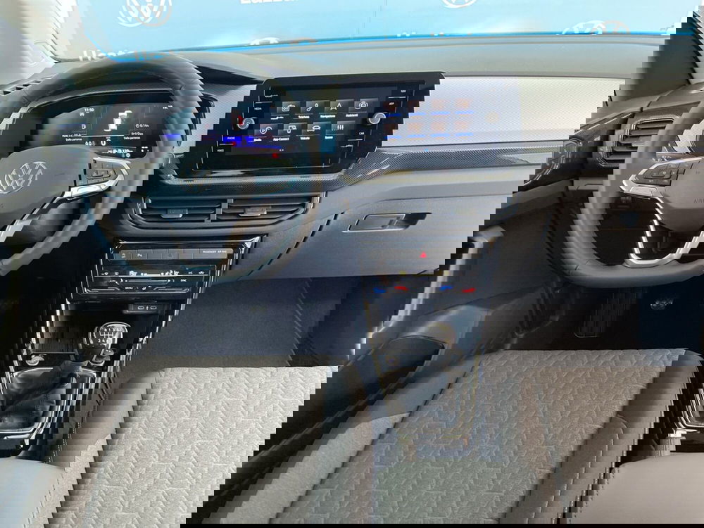 Volkswagen T-Cross nuova a Lodi (8)