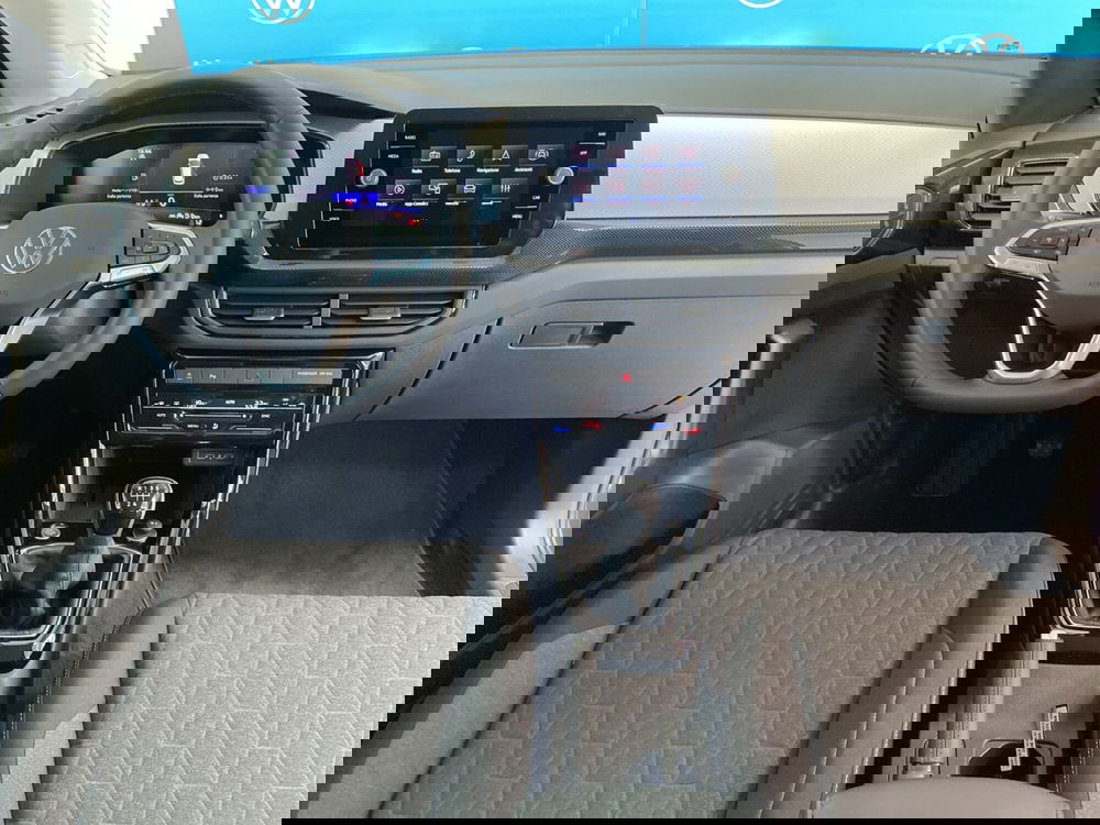 Volkswagen T-Cross nuova a Lodi (8)