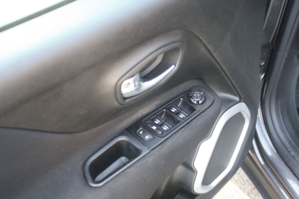 Jeep Renegade usata a Catania (14)