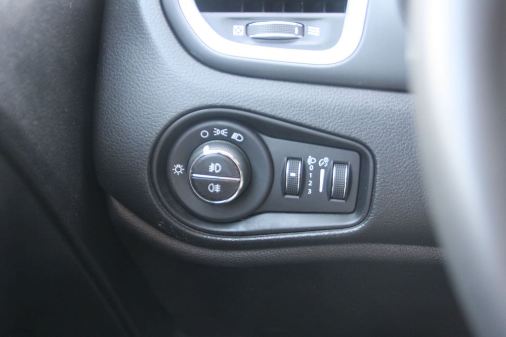 Jeep Renegade usata a Catania (16)