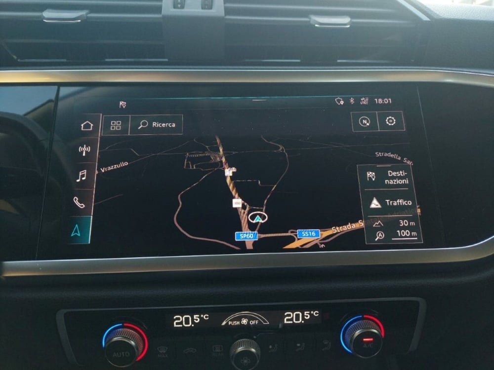Audi Q3 usata a Bari (17)