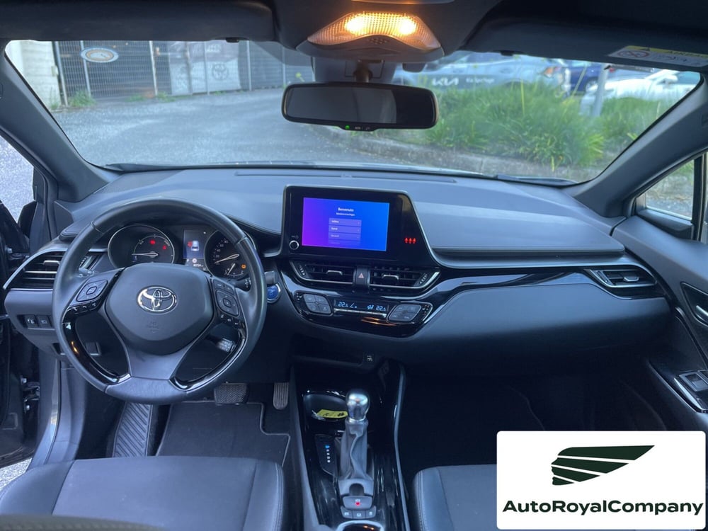 Toyota Toyota C-HR usata a Roma (12)