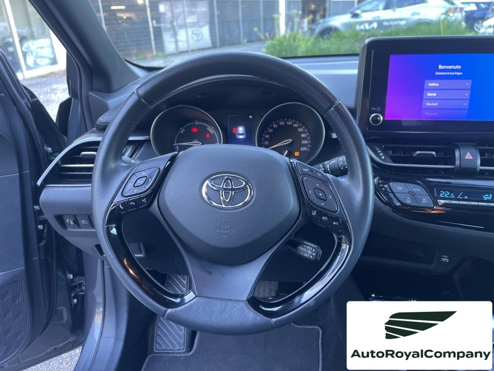 Toyota Toyota C-HR usata a Roma (13)