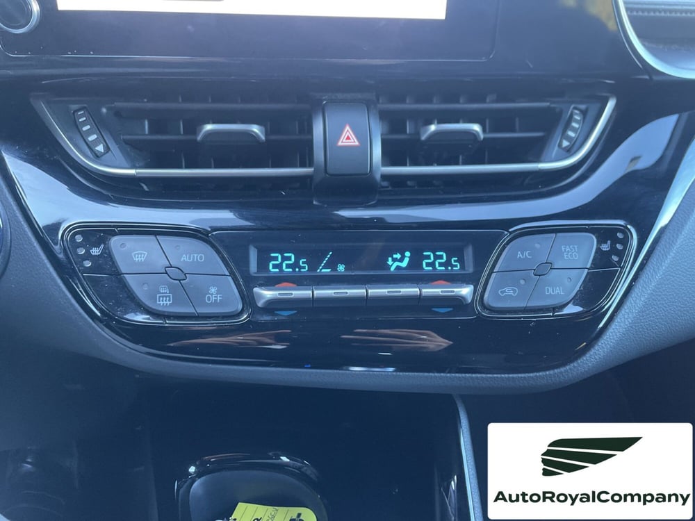 Toyota Toyota C-HR usata a Roma (17)