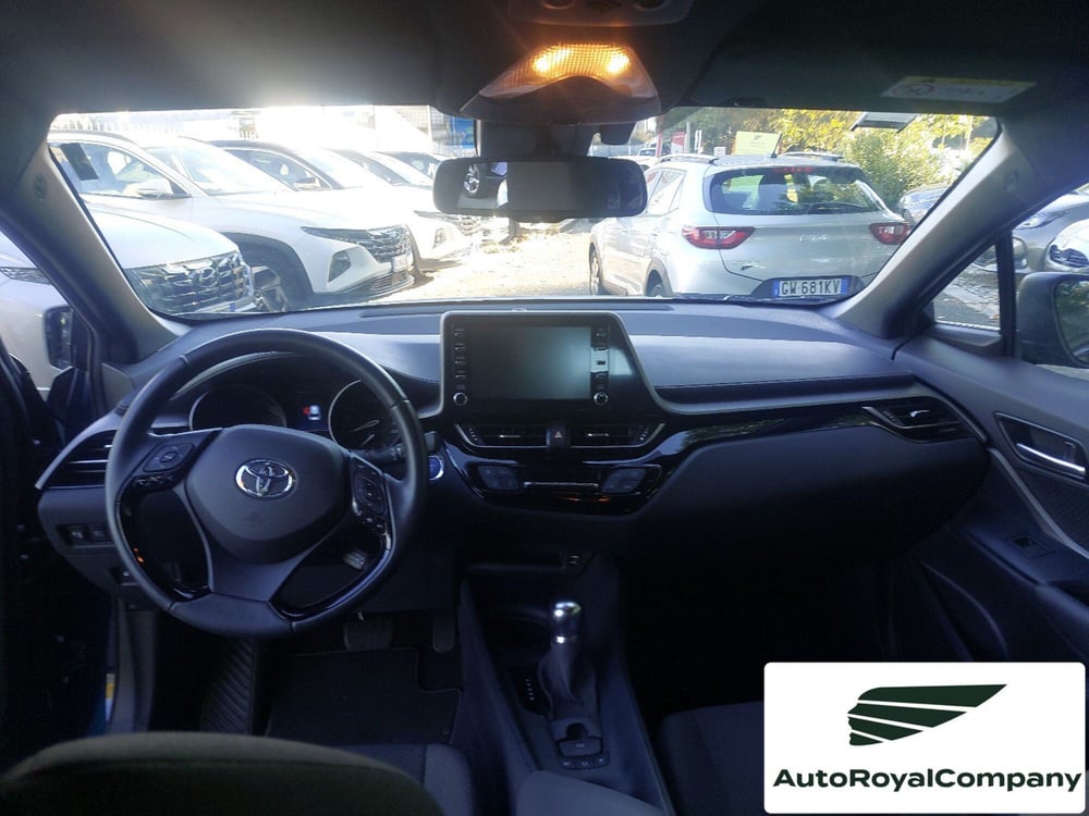 Toyota Toyota C-HR usata a Roma (11)