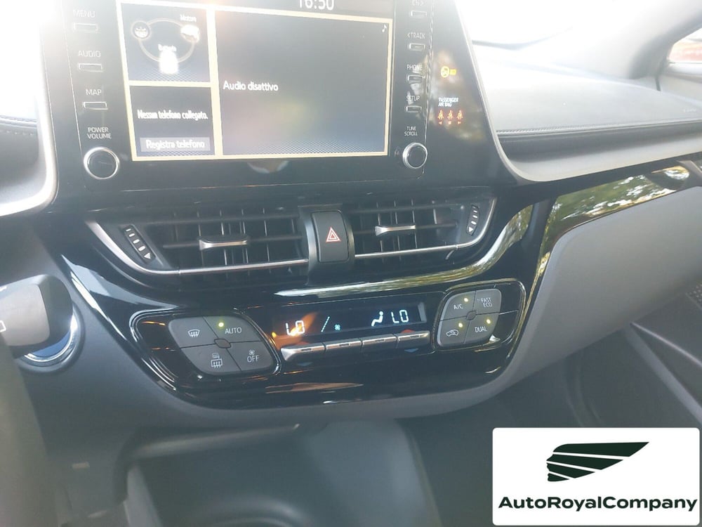 Toyota Toyota C-HR usata a Roma (14)