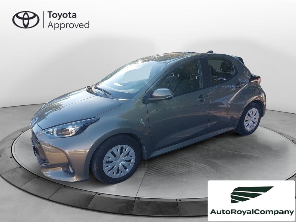 Toyota Yaris usata a Roma
