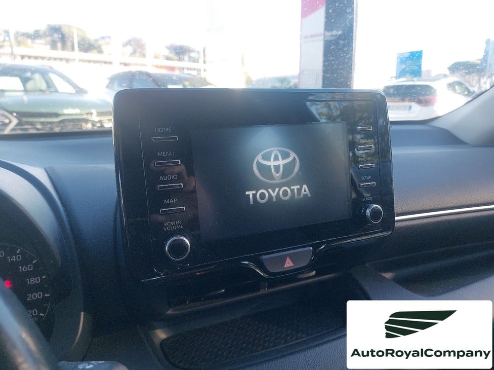 Toyota Yaris usata a Roma (12)