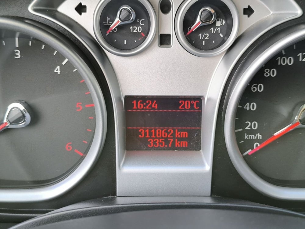 Ford Kuga usata a Udine (14)