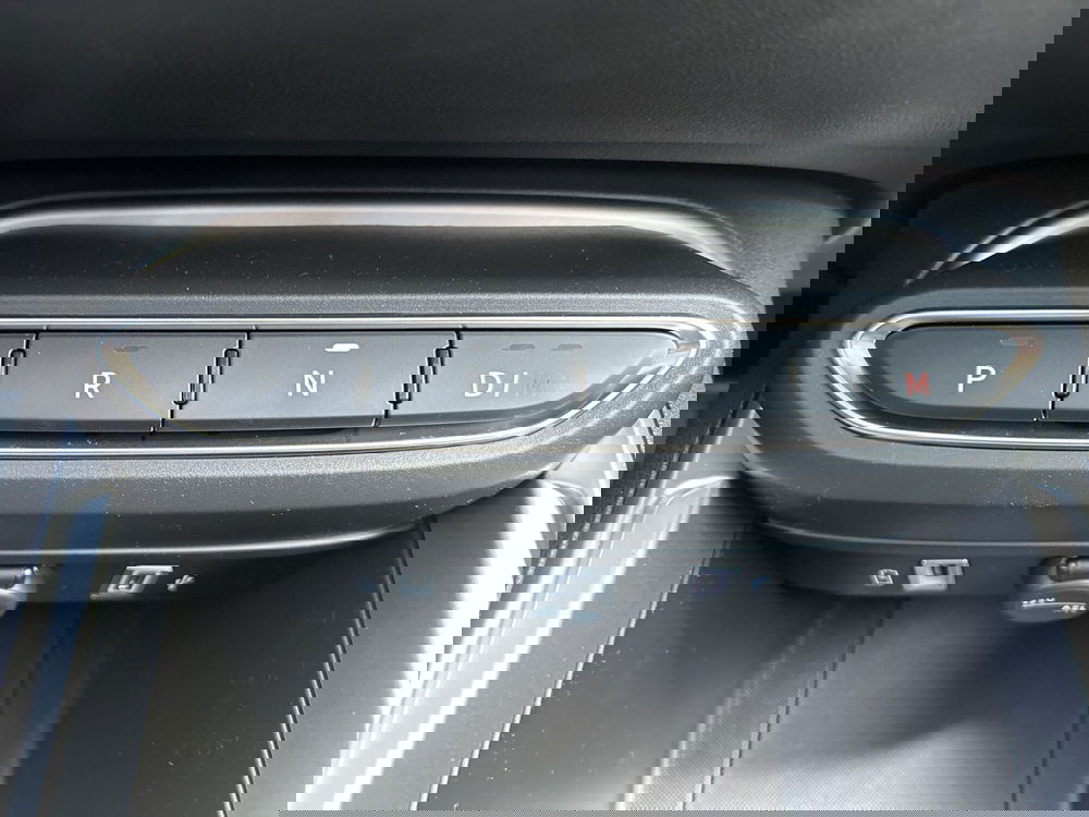 Jeep Avenger nuova a Latina (18)