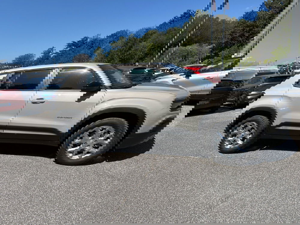 Jeep Avenger nuova a Latina (8)