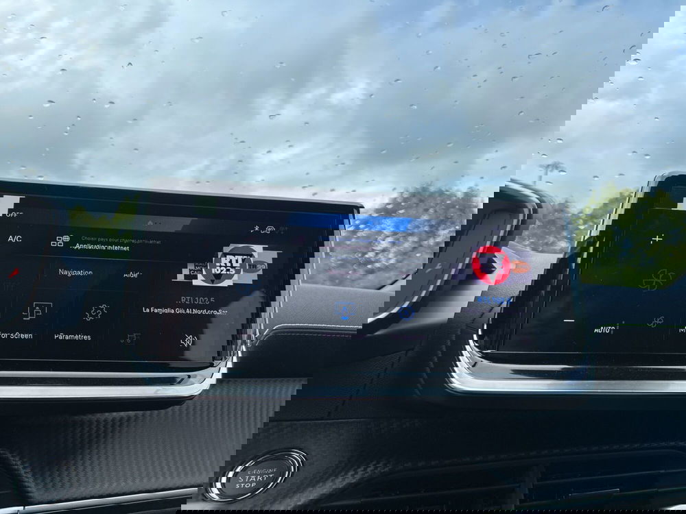 Peugeot 2008 nuova a Latina (17)