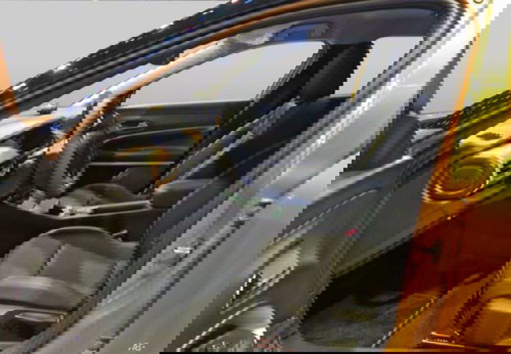 Jeep Avenger nuova a Roma (10)