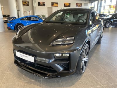 Porsche Macan Macan del 2024 usata a Firenze