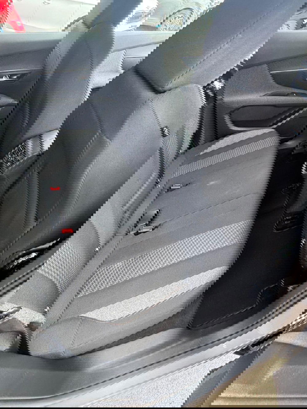 Peugeot 3008 usata a Caserta (7)